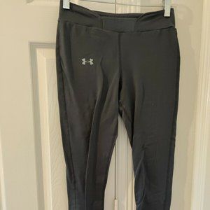 Under Armour - Women's Crop Leggings - size XS